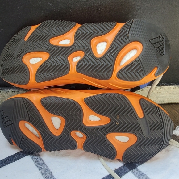 Yeezy Boost 700 Bright Blue size 5.5 men\'s size 7 woman size main image 8